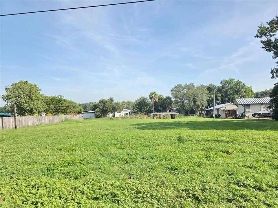 待售: $159,900 (0.40 acres)