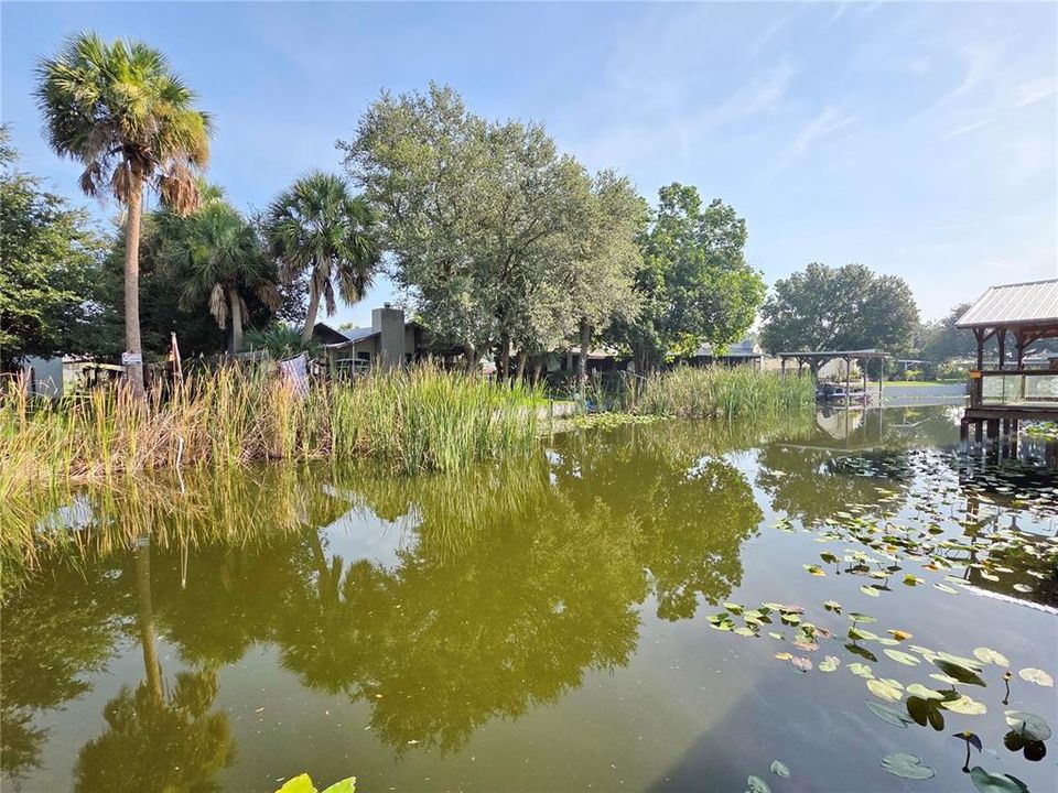 待售: $159,900 (0.40 acres)