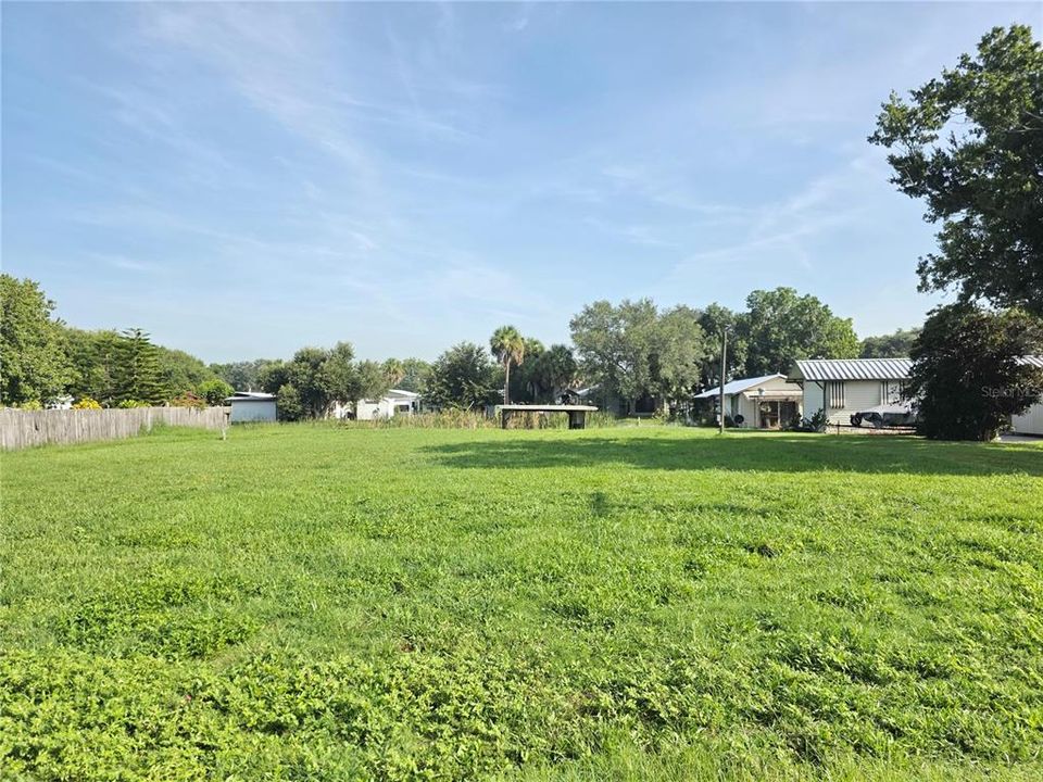 待售: $159,900 (0.40 acres)