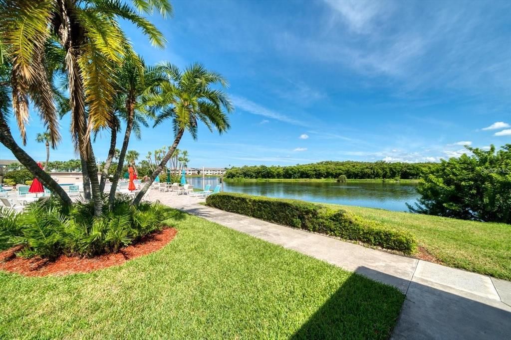 For Rent: $1,750 (2 beds, 1 baths, 1010 Square Feet)