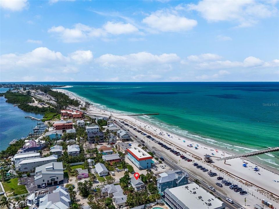 For Sale: $1,200,000 (0.11 acres)