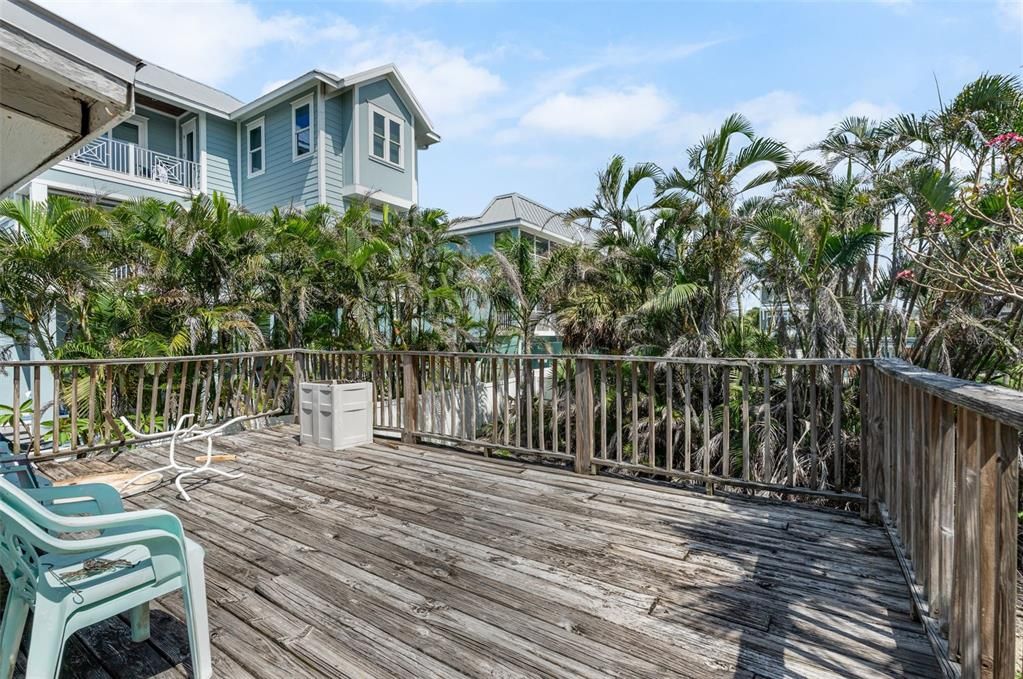 For Sale: $1,200,000 (0.11 acres)