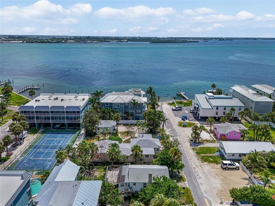 For Sale: $1,200,000 (0.11 acres)