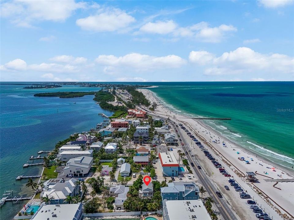 For Sale: $1,200,000 (0.11 acres)