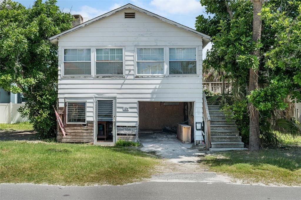 For Sale: $1,200,000 (0.11 acres)