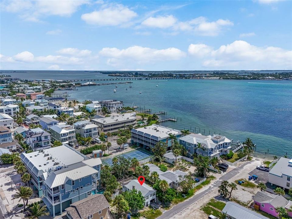 For Sale: $1,200,000 (0.11 acres)