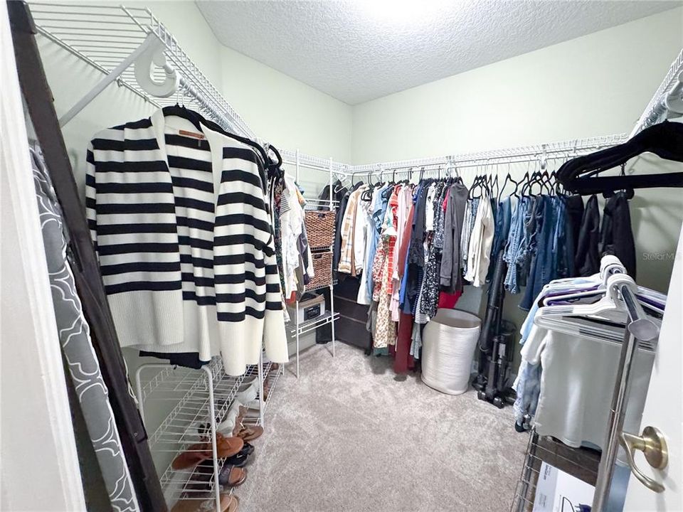 For Sale: $575,000 (3 beds, 3 baths, 2535 Square Feet)