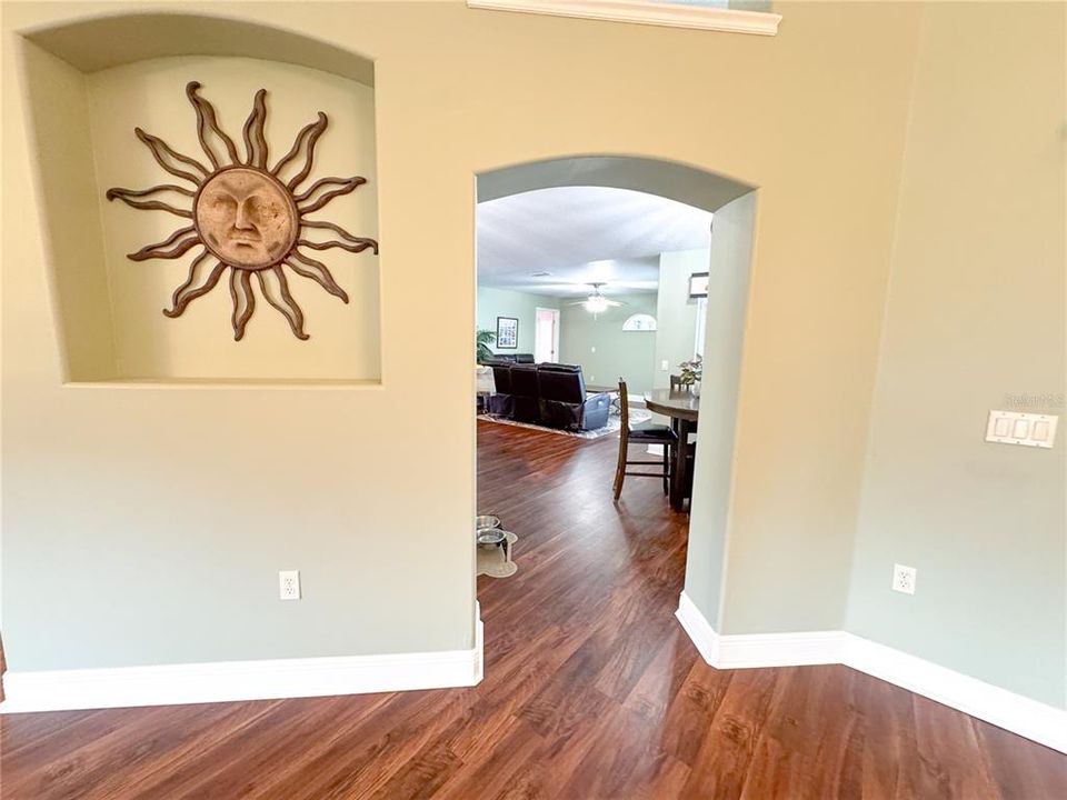 For Sale: $575,000 (3 beds, 3 baths, 2535 Square Feet)