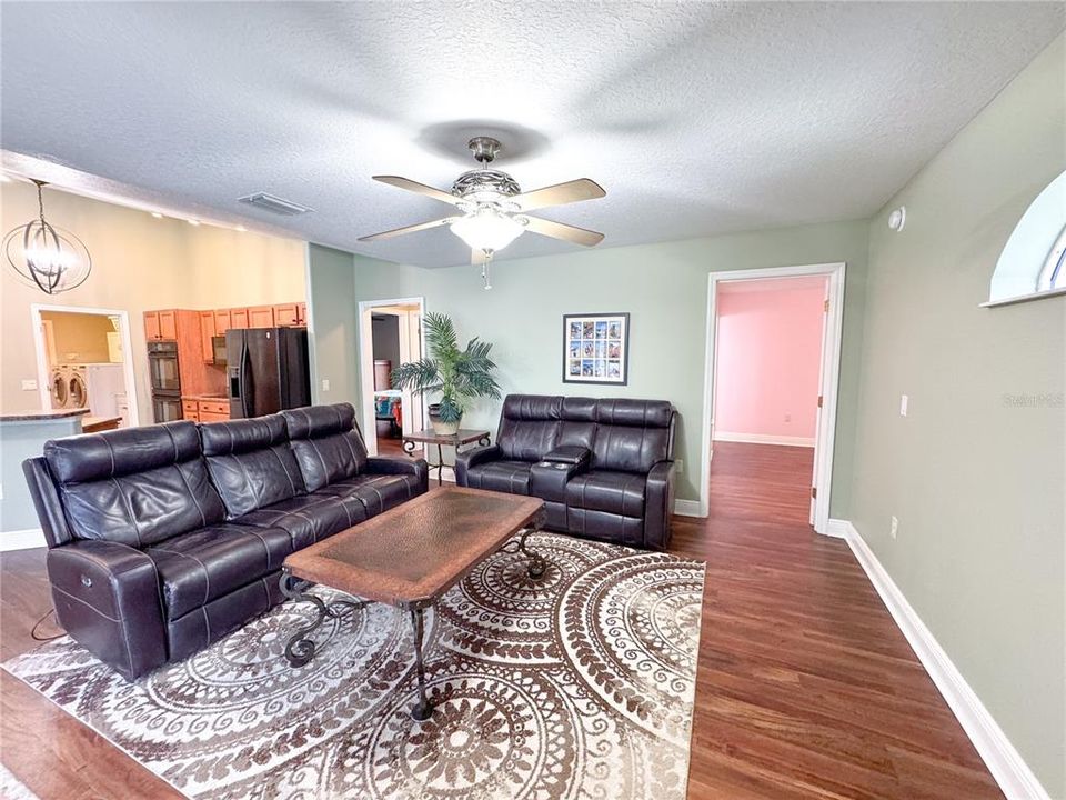 For Sale: $575,000 (3 beds, 3 baths, 2535 Square Feet)