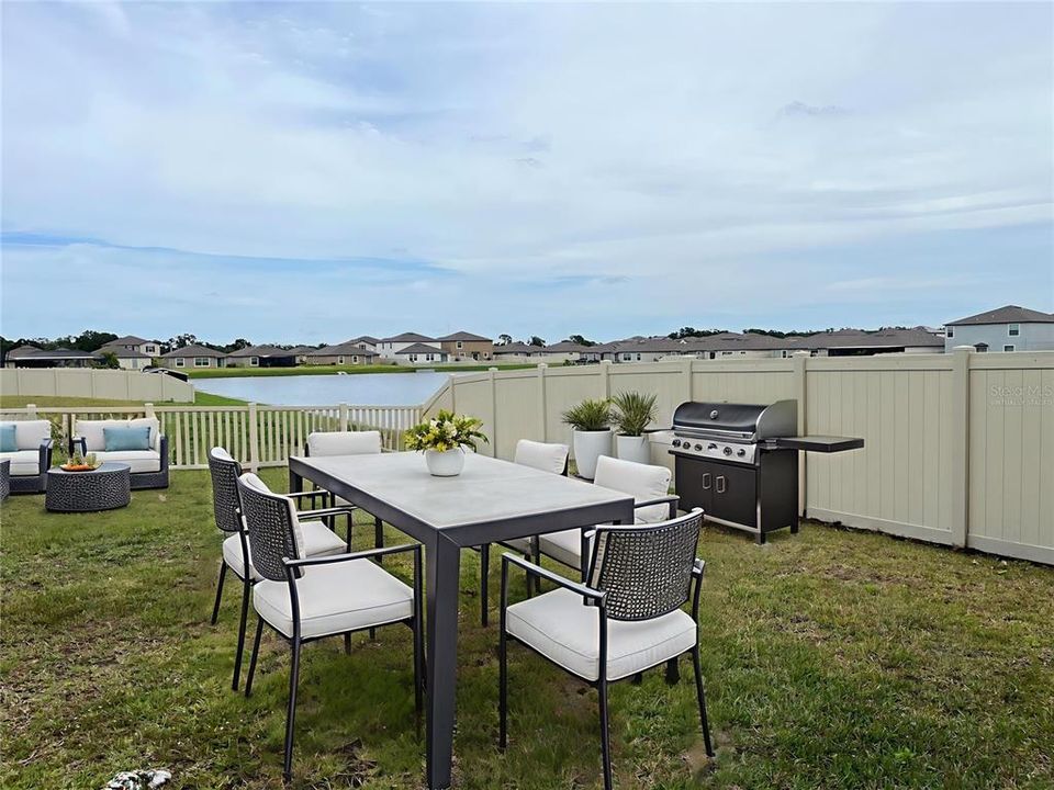 For Rent: $2,390 (4 beds, 2 baths, 2635 Square Feet)