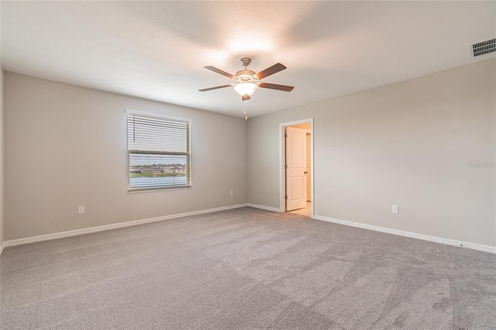 For Rent: $2,390 (4 beds, 2 baths, 2635 Square Feet)