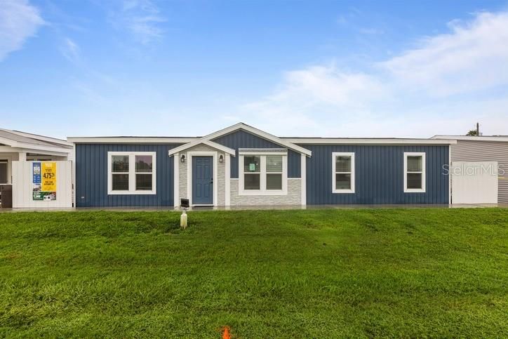 Recently Sold: $275,000 (3 beds, 2 baths, 1394 Square Feet)