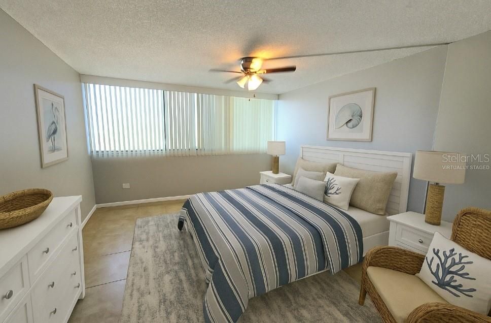 Activo con contrato: $1,700 (1 camas, 1 baños, 885 Pies cuadrados)