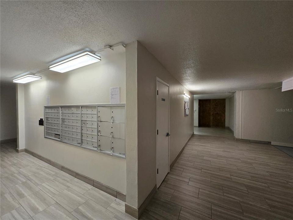 Activo con contrato: $1,700 (1 camas, 1 baños, 885 Pies cuadrados)