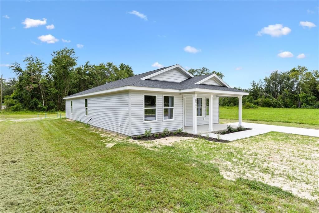 For Sale: $265,000 (3 beds, 2 baths, 1451 Square Feet)