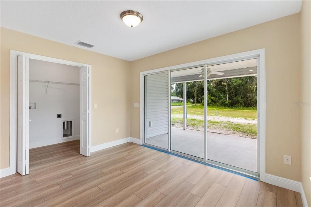 For Sale: $265,000 (3 beds, 2 baths, 1451 Square Feet)