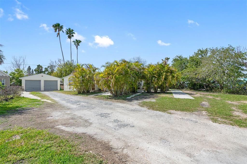 For Sale: $499,950 (5 beds, 0 baths, 1822 Square Feet)