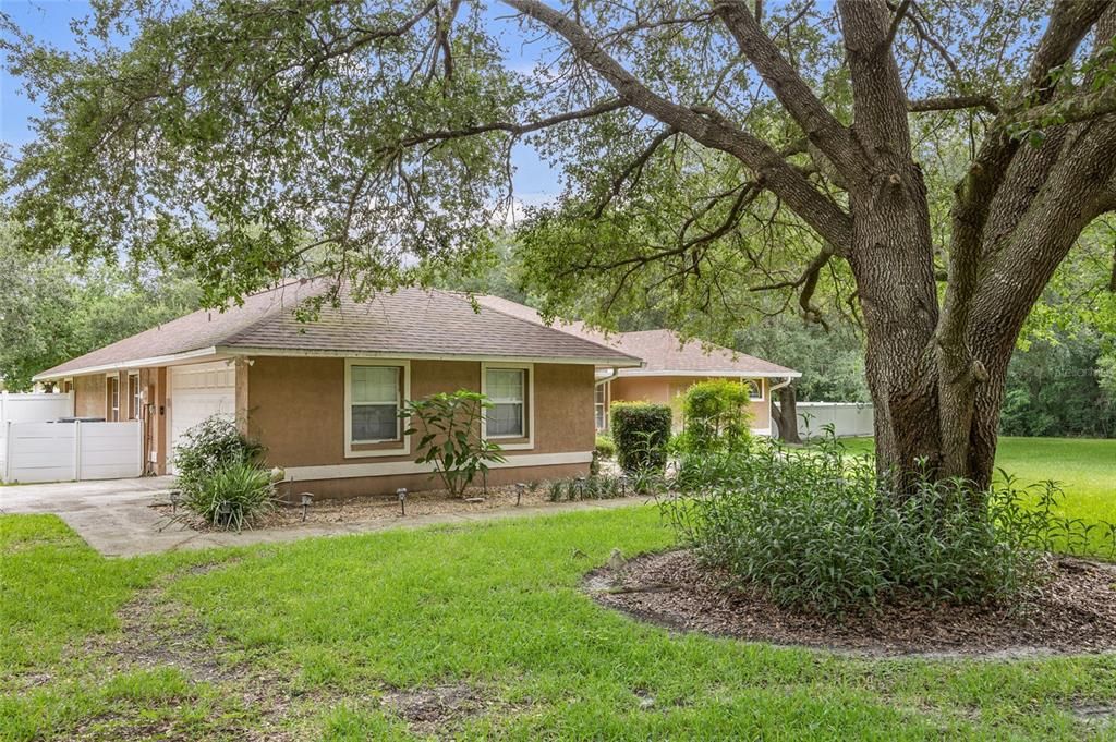 For Sale: $499,995 (4 beds, 3 baths, 2266 Square Feet)