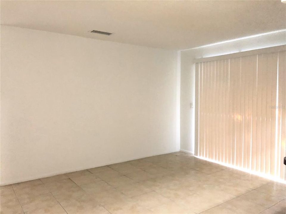 待售: $283,900 (3 贝兹, 2 浴室, 1096 平方英尺)