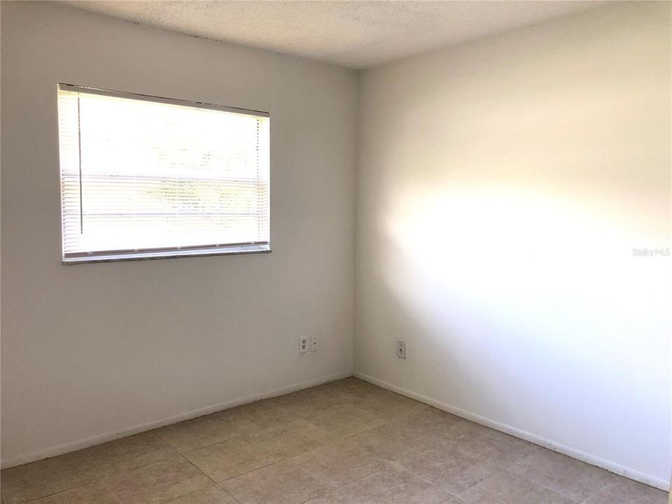 待售: $283,900 (3 贝兹, 2 浴室, 1096 平方英尺)