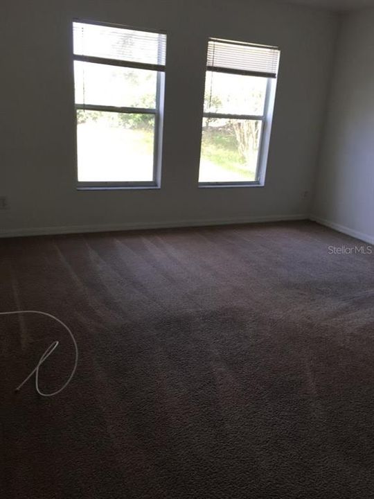 For Rent: $1,800 (4 beds, 2 baths, 1655 Square Feet)