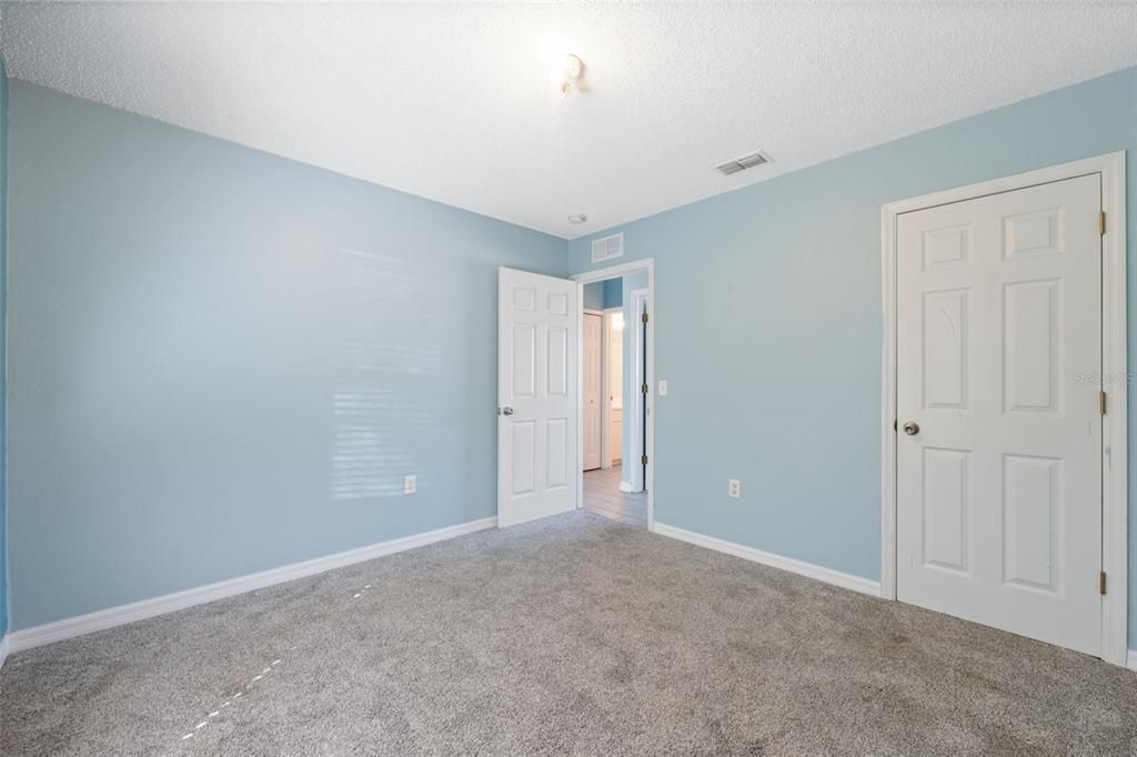 Active With Contract: $245,000 (3 beds, 2 baths, 1249 Square Feet)