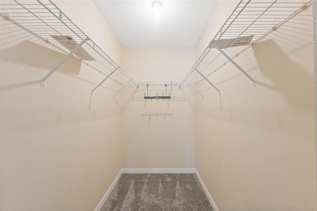 Active With Contract: $245,000 (3 beds, 2 baths, 1249 Square Feet)