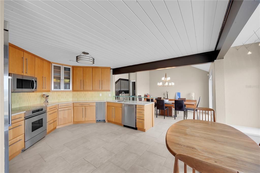 待售: $1,950,000 (4 贝兹, 3 浴室, 3615 平方英尺)