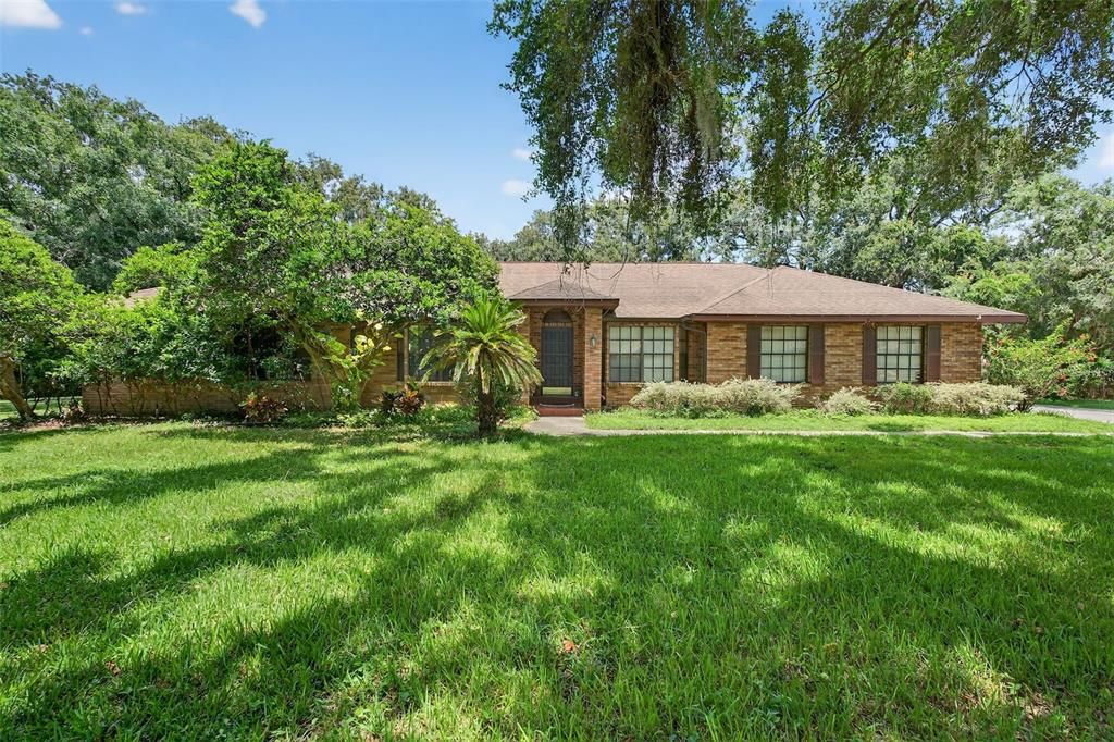 Recently Sold: $379,900 (4 beds, 2 baths, 2276 Square Feet)