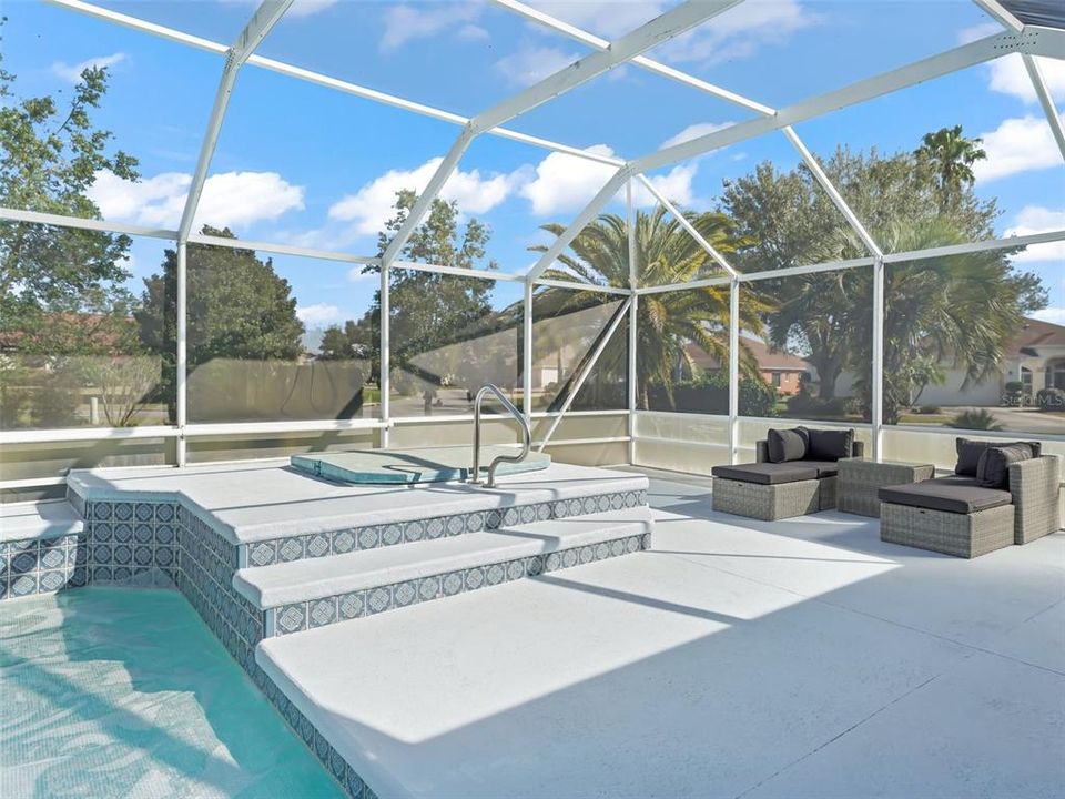 出租: $4,500 (3 贝兹, 2 浴室, 1943 平方英尺)