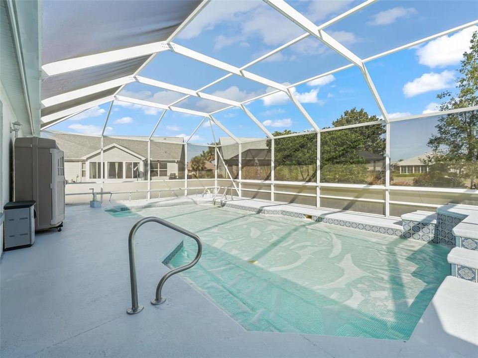 出租: $4,500 (3 贝兹, 2 浴室, 1943 平方英尺)