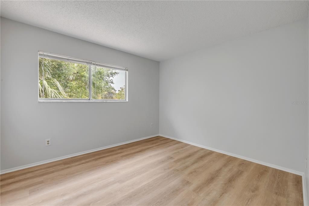 Activo con contrato: $250,000 (3 camas, 2 baños, 1533 Pies cuadrados)