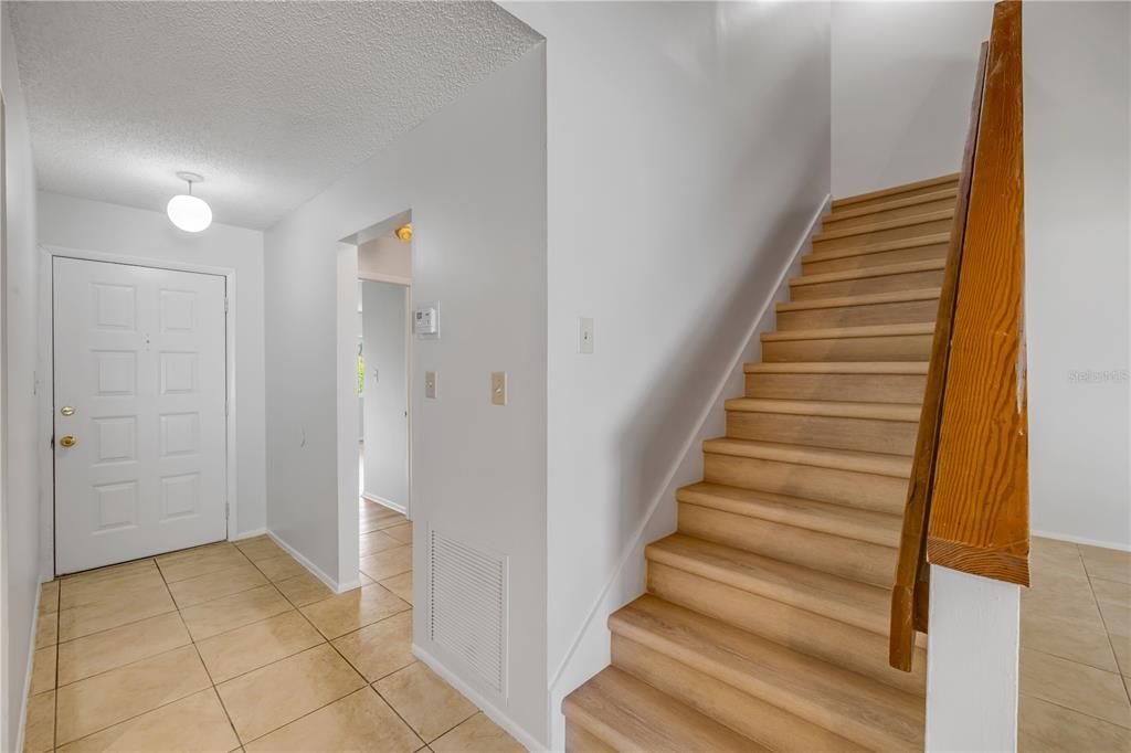 Activo con contrato: $250,000 (3 camas, 2 baños, 1533 Pies cuadrados)