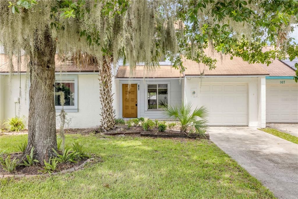 Activo con contrato: $250,000 (3 camas, 2 baños, 1533 Pies cuadrados)