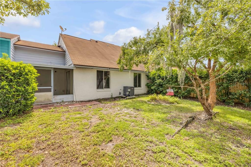 Activo con contrato: $250,000 (3 camas, 2 baños, 1533 Pies cuadrados)