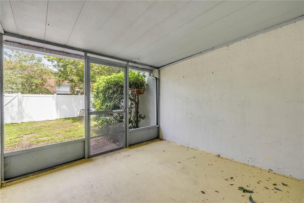 Activo con contrato: $250,000 (3 camas, 2 baños, 1533 Pies cuadrados)