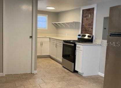 待售: $329,900 (4 贝兹, 0 浴室, 1232 平方英尺)