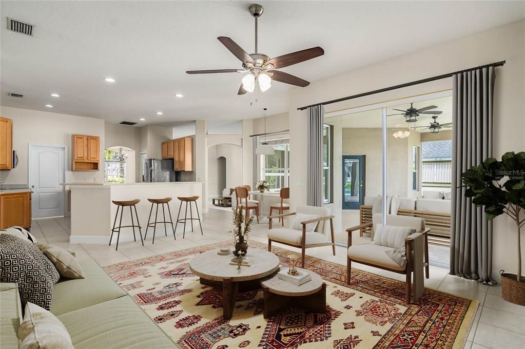 合同活跃: $625,000 (4 贝兹, 3 浴室, 2470 平方英尺)