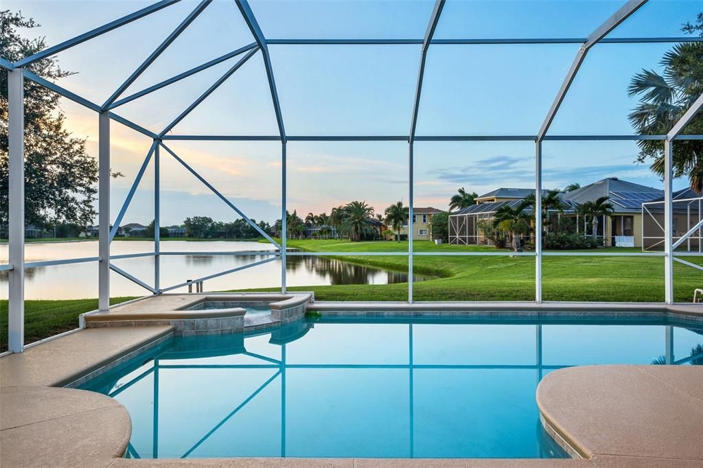 合同活跃: $625,000 (4 贝兹, 3 浴室, 2470 平方英尺)