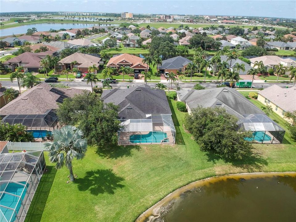 合同活跃: $625,000 (4 贝兹, 3 浴室, 2470 平方英尺)