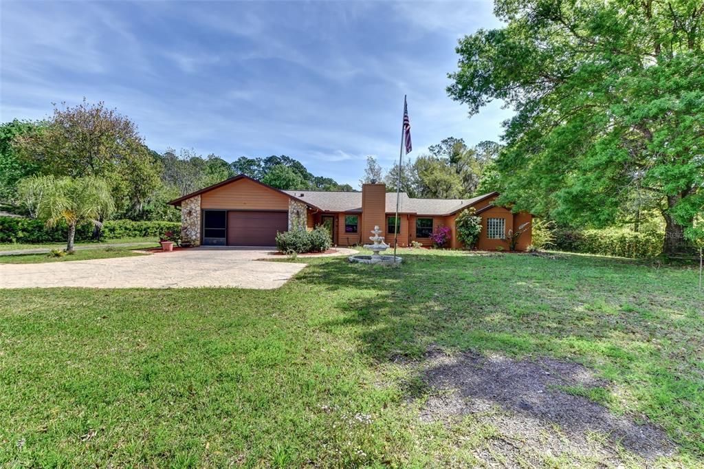 Под контрактом: $525,000 (3 спален, 3 ванн, 1874 Квадратных фут)