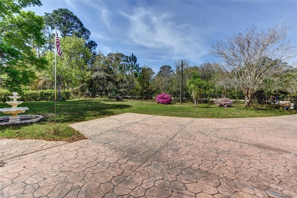 Под контрактом: $525,000 (3 спален, 3 ванн, 1874 Квадратных фут)