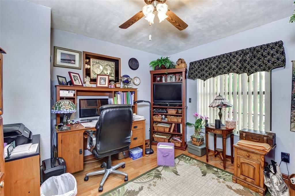 Под контрактом: $525,000 (3 спален, 3 ванн, 1874 Квадратных фут)