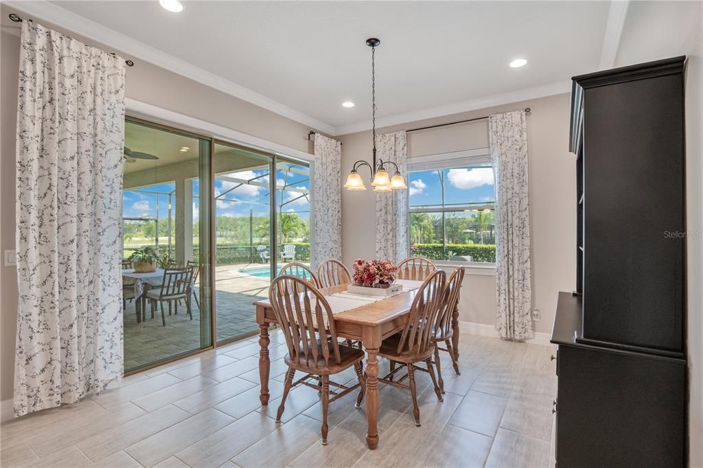 На продажу: $1,069,500 (5 спален, 3 ванн, 3409 Квадратных фут)