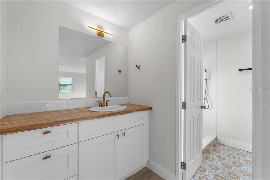 En Venta: $197,000 (2 camas, 2 baños, 1152 Pies cuadrados)