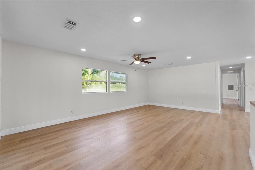 En Venta: $197,000 (2 camas, 2 baños, 1152 Pies cuadrados)