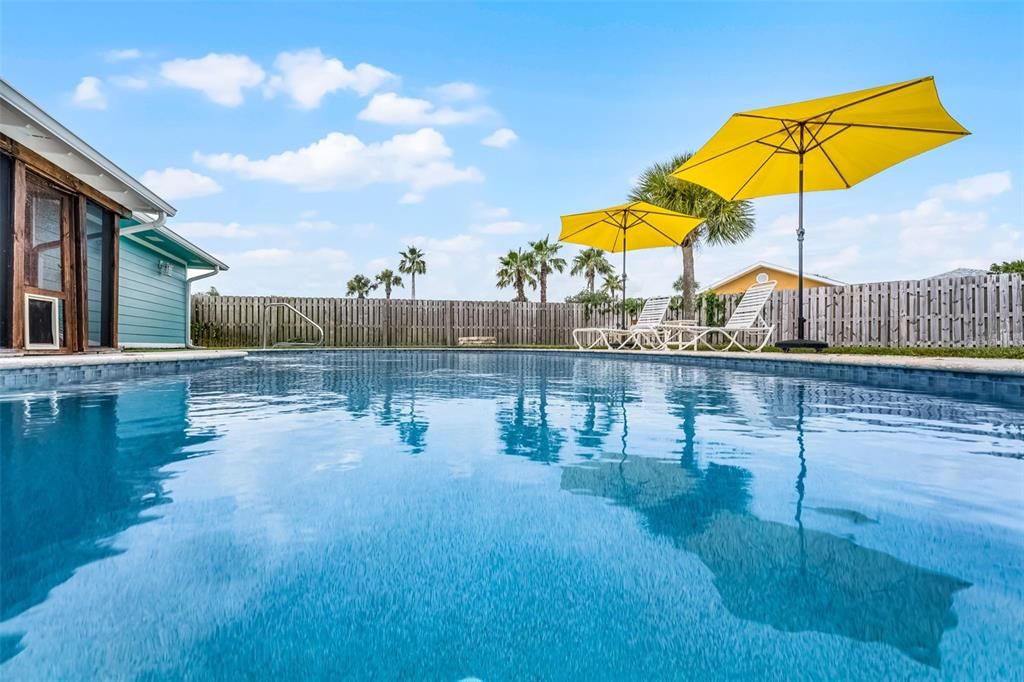 For Sale: $549,000 (3 beds, 2 baths, 1547 Square Feet)