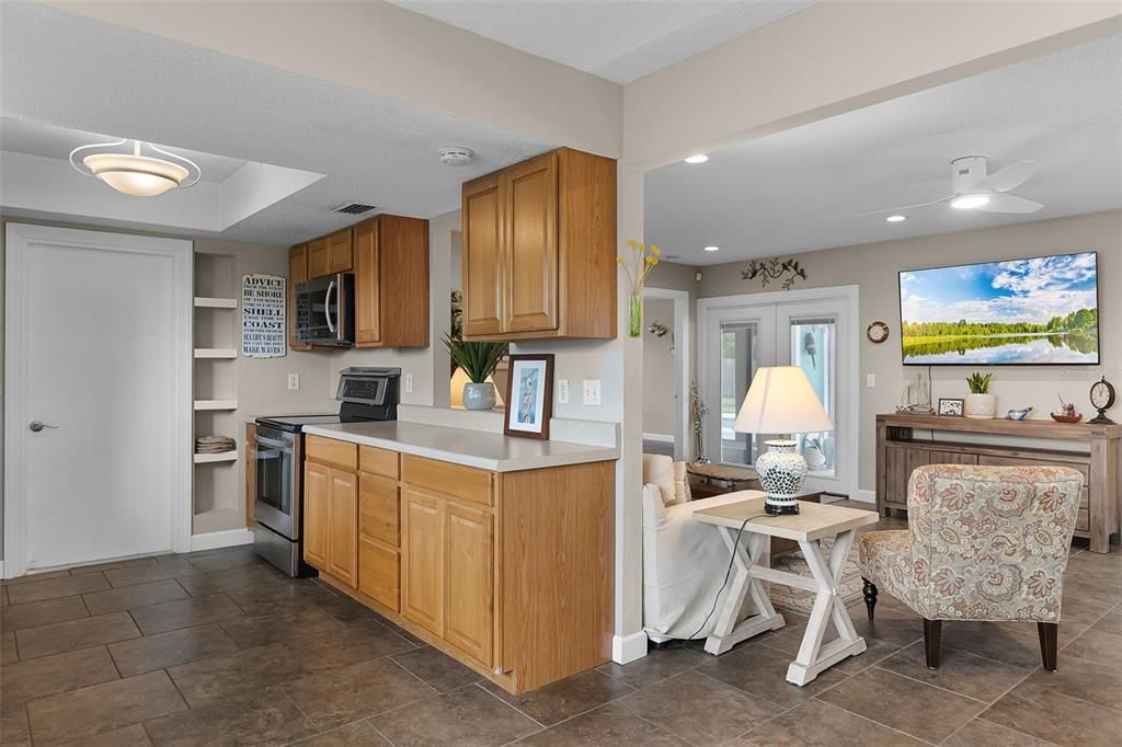 For Sale: $549,000 (3 beds, 2 baths, 1547 Square Feet)