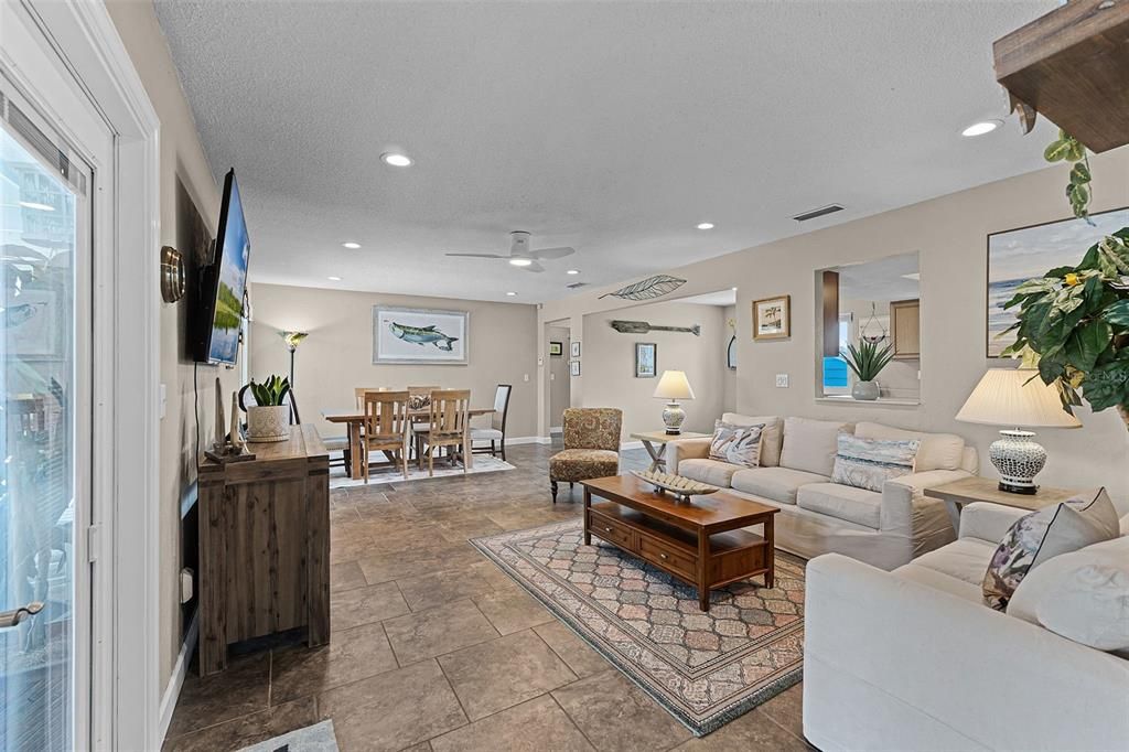 For Sale: $549,000 (3 beds, 2 baths, 1547 Square Feet)