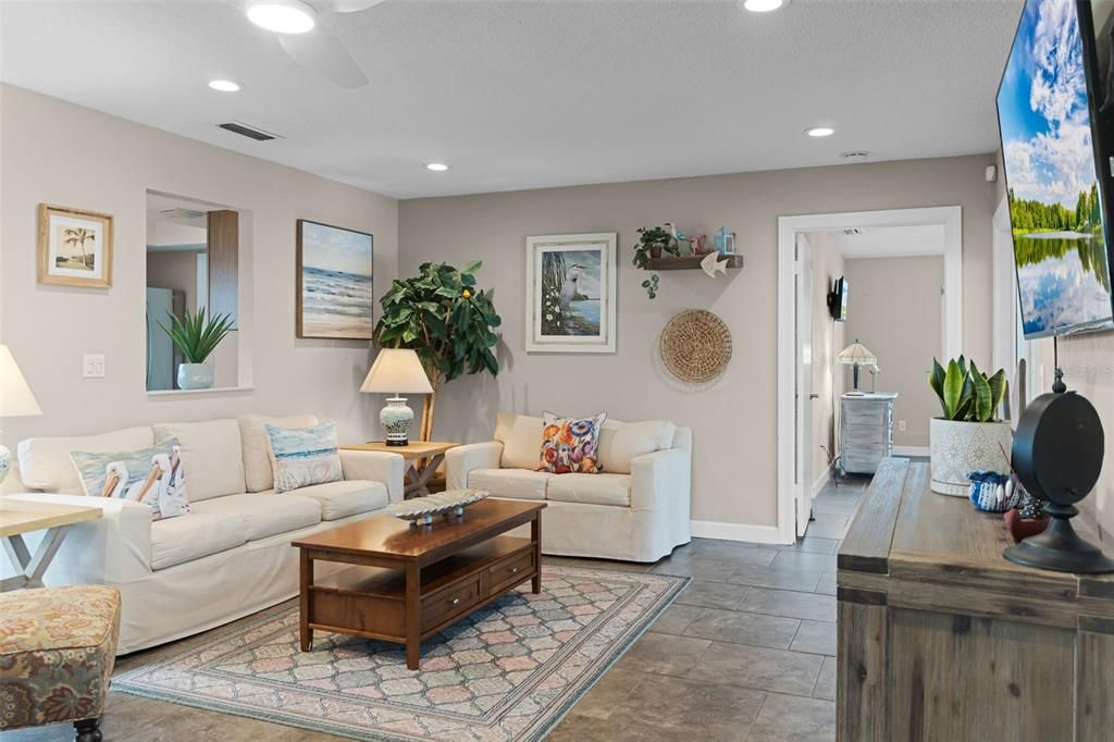 For Sale: $549,000 (3 beds, 2 baths, 1547 Square Feet)